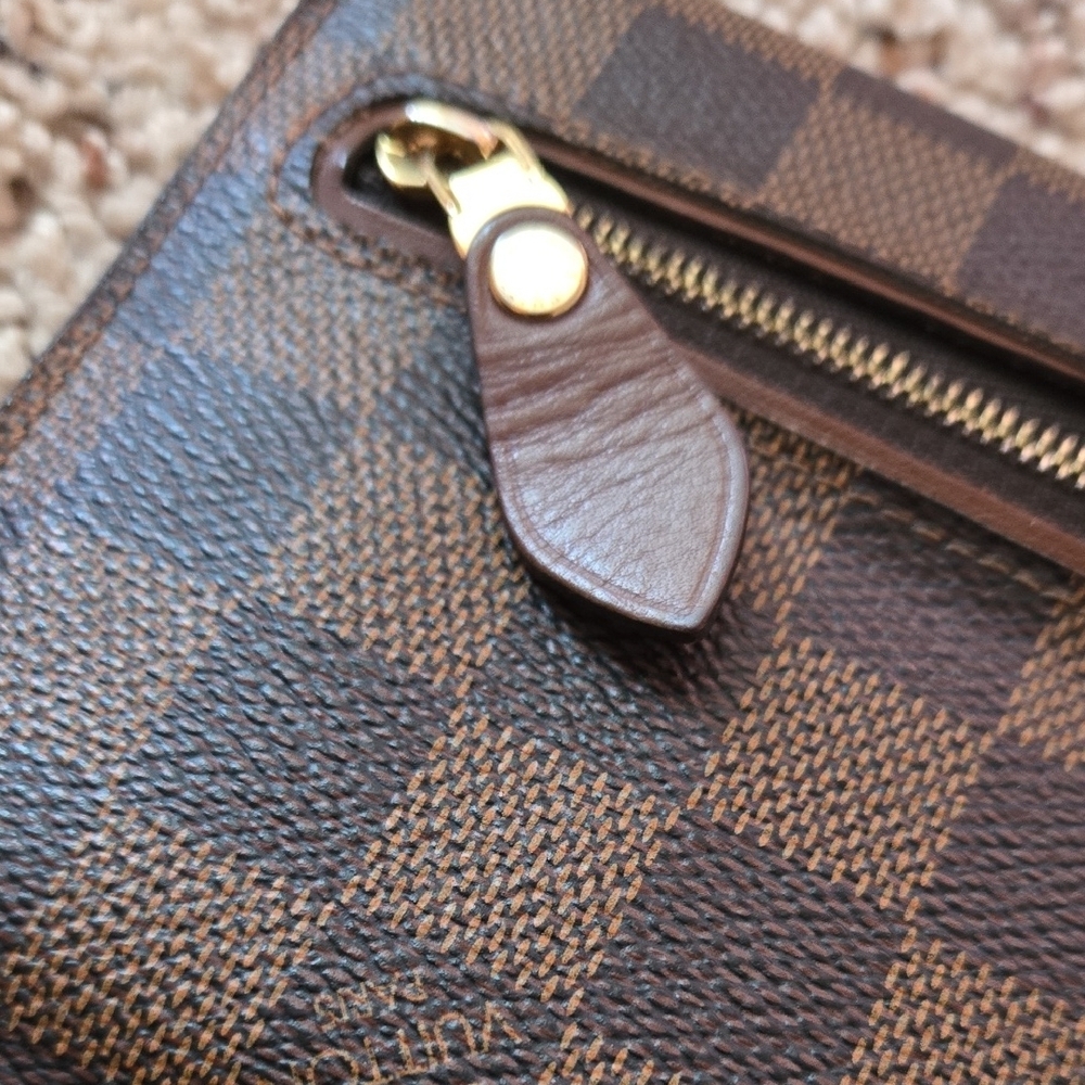 LV Brown Clutch with Gold Hardware - Picture 5 of 13
